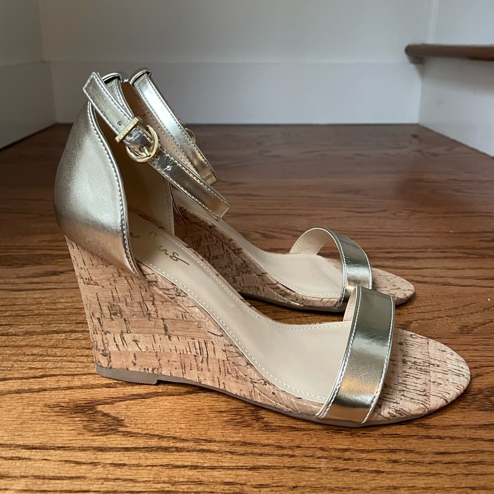 NEW Gold Wedges